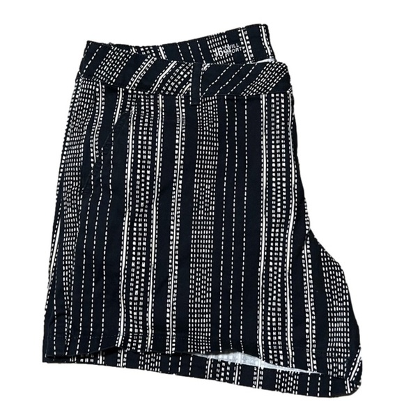 A.N.A Black White Brown Twill Shorts Women’s (Sz 16) - Picture 2 of 11